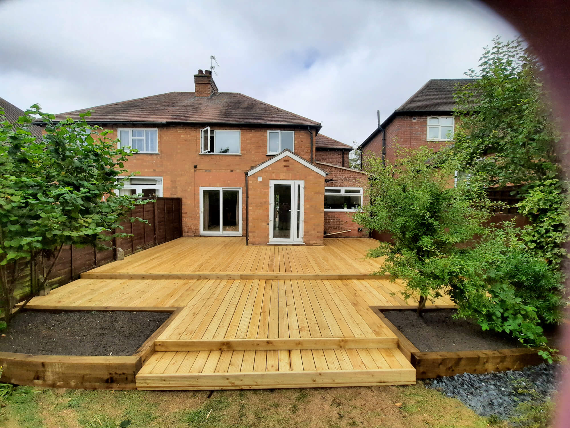 Timber Decking, Composite Decking in Coventry and Warwickshire
